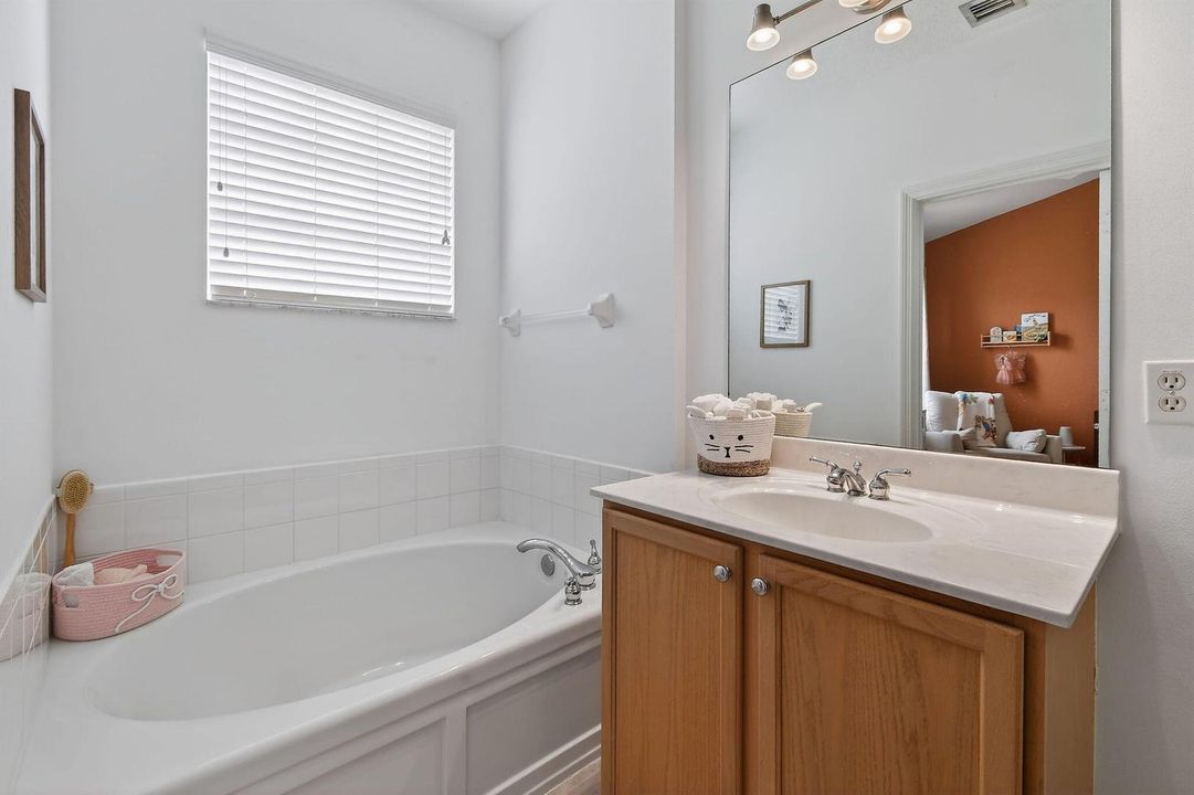 355EThatchPalmCir#103(58)