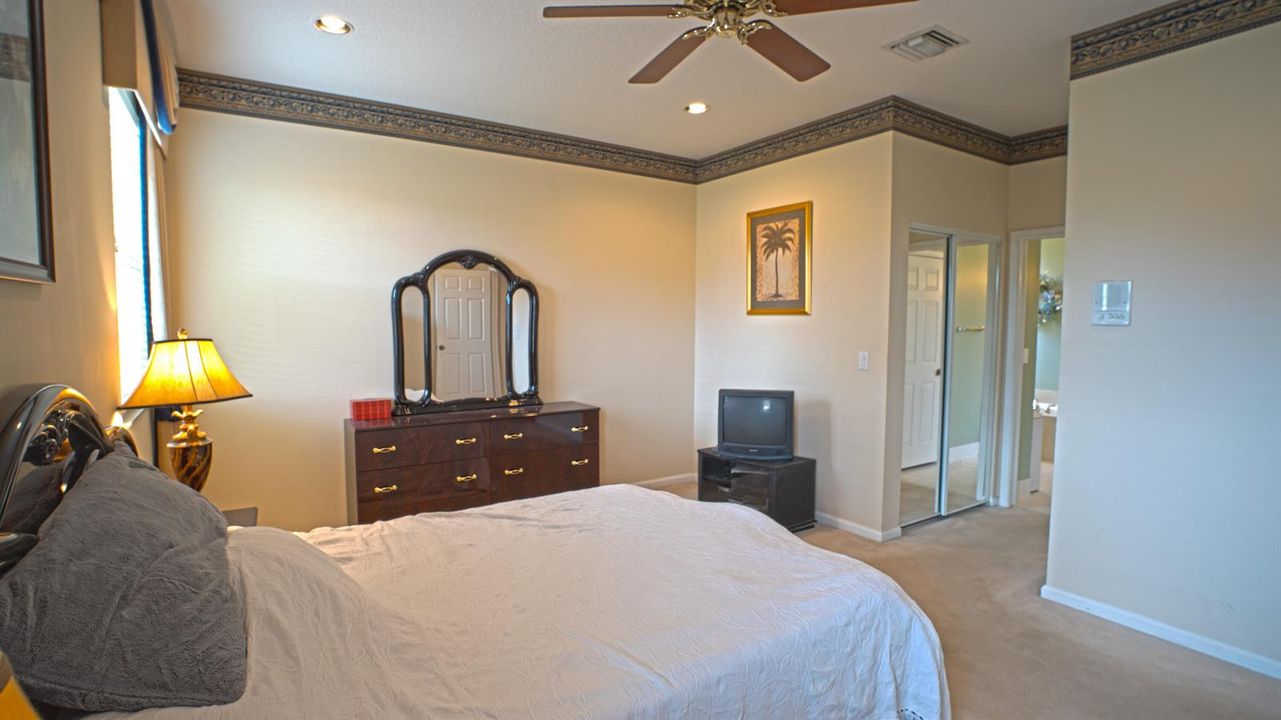Master bedroom 3