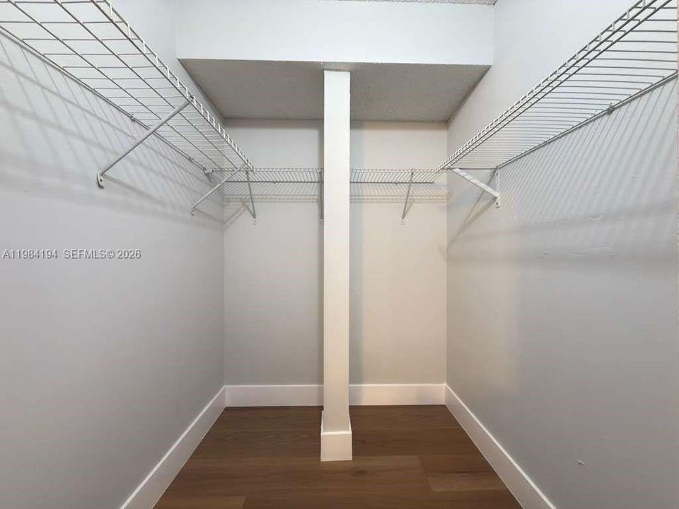 В аренду: $1,900 (2 спален, 2 ванн, 1290 Квадратных фут)