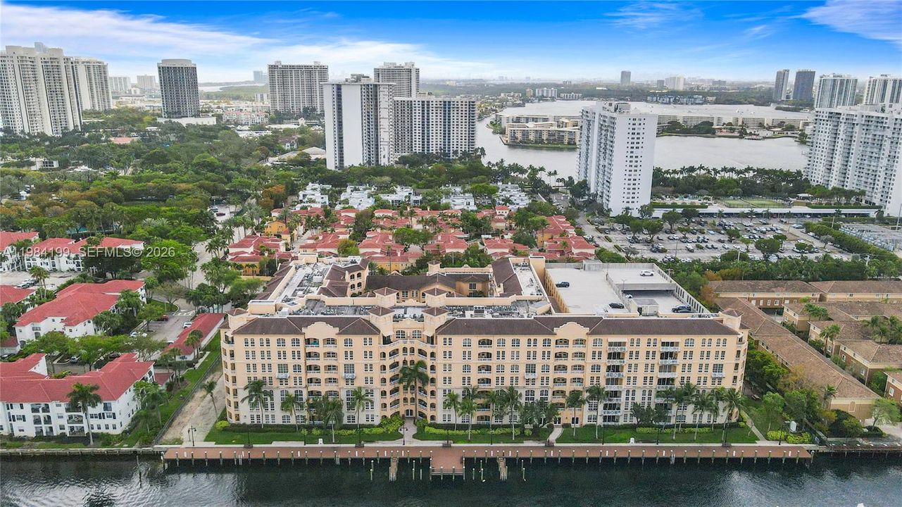 For Sale: $525,000 (2 beds, 2 baths, 1355 Square Feet)