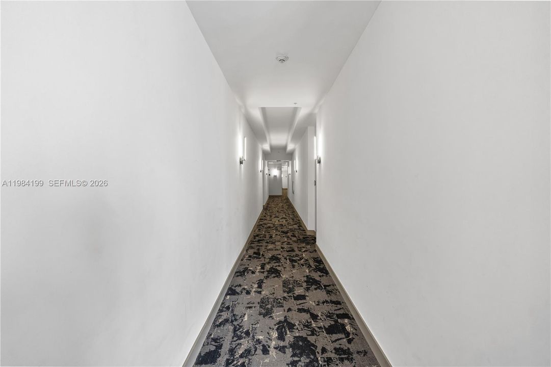 For Sale: $525,000 (2 beds, 2 baths, 1355 Square Feet)