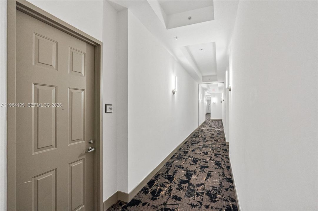 For Sale: $525,000 (2 beds, 2 baths, 1355 Square Feet)