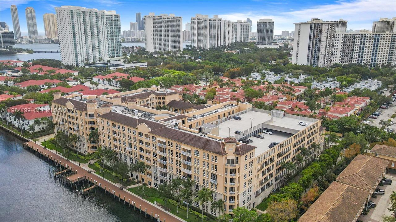 For Sale: $525,000 (2 beds, 2 baths, 1355 Square Feet)