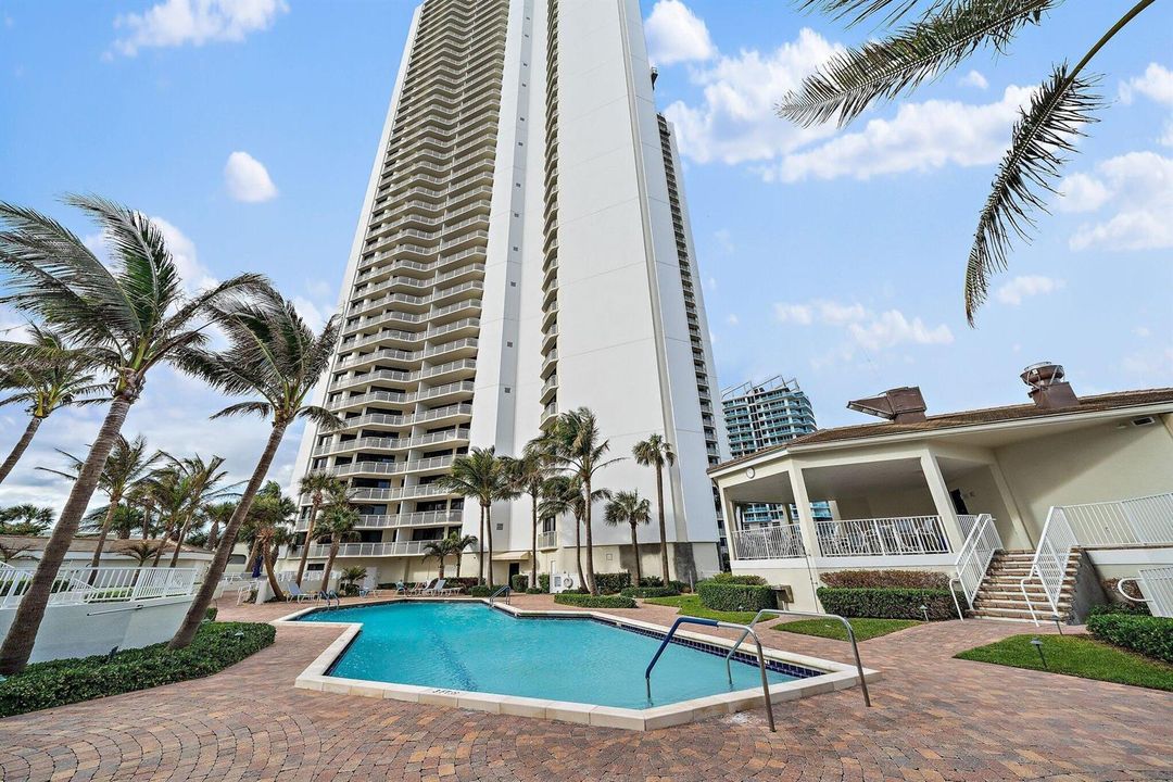 065-3000NOceanDr-SingerIsland-FL-SMALL