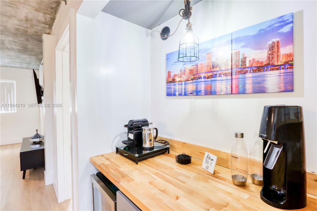 En Venta: $365,000 (2 camas, 2 baños, 1037 Pies cuadrados)