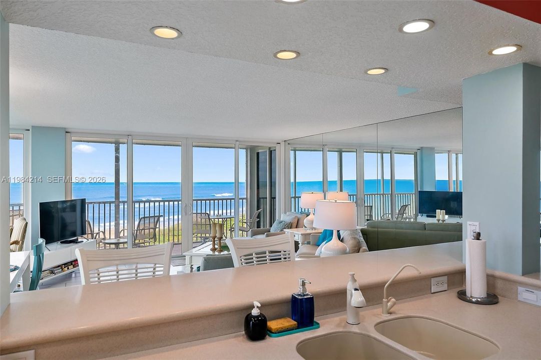 For Rent: $8,500 (2 beds, 2 baths, 1200 Square Feet)