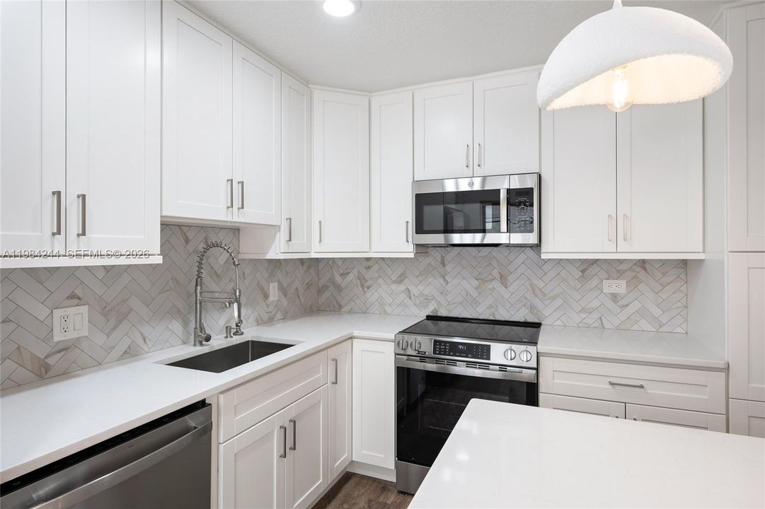En Venta: $475,000 (2 camas, 2 baños, 1488 Pies cuadrados)