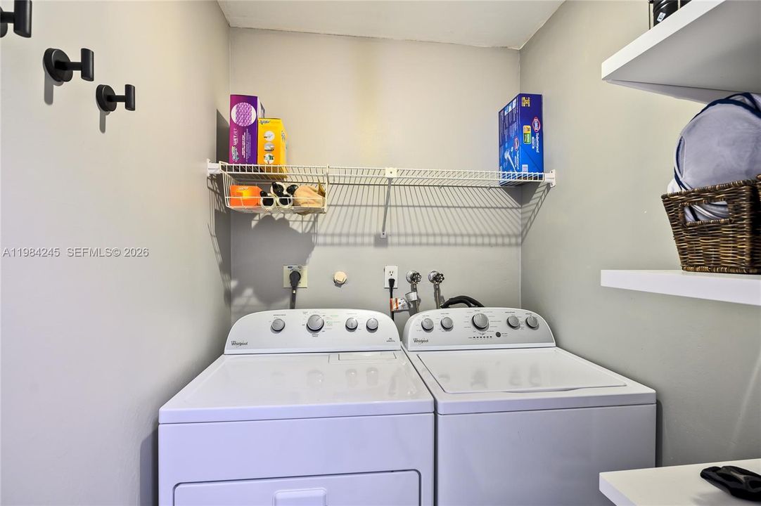 For Sale: $1,299,000 (4 beds, 2 baths, 2318 Square Feet)