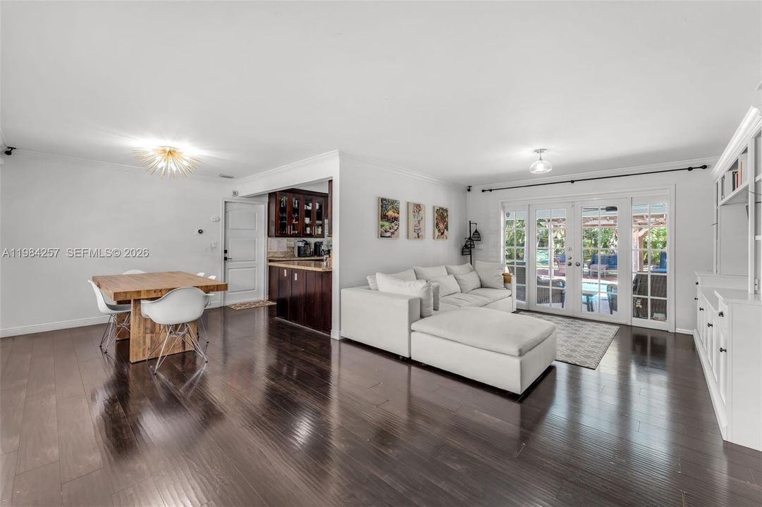 На продажу: $1,399,999 (3 спален, 2 ванн, 1258 Квадратных фут)