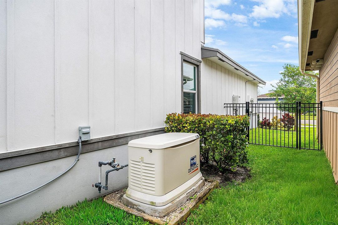 043-1261DeerHavenDr-Loxahatchee-FL-33470