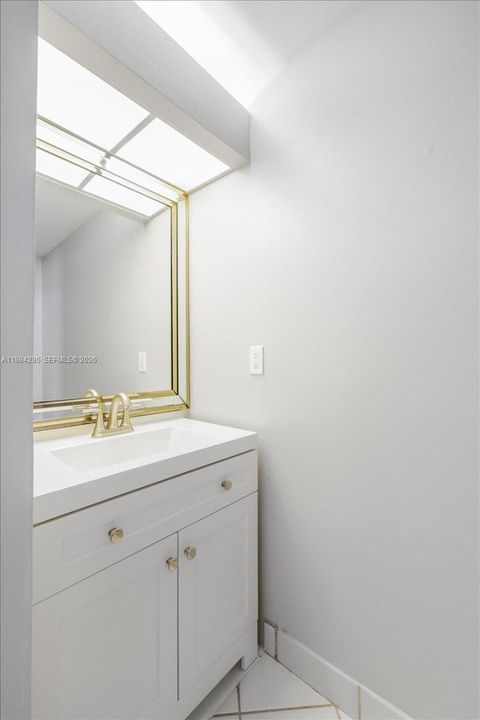 Recently Sold: $559,000 (3 beds, 2 baths, 1582 Square Feet)