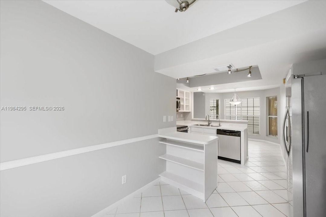 Recently Sold: $559,000 (3 beds, 2 baths, 1582 Square Feet)