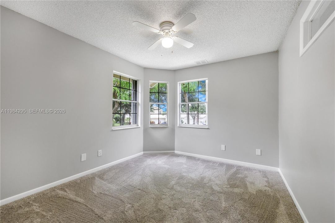 Recently Sold: $559,000 (3 beds, 2 baths, 1582 Square Feet)