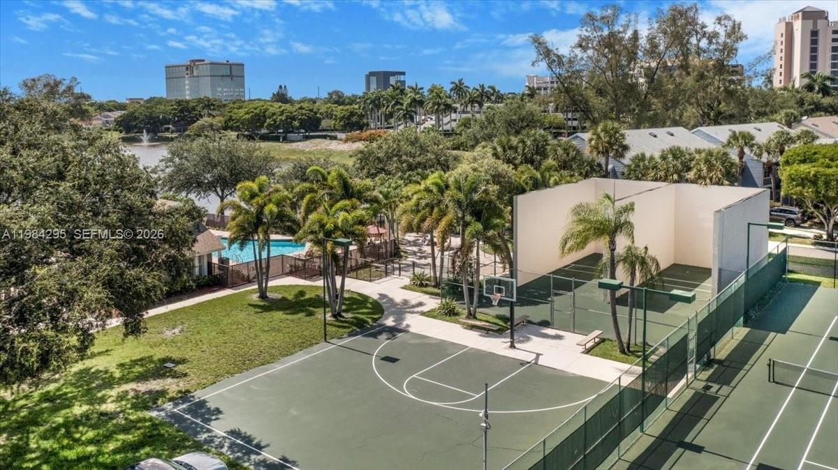 Recently Sold: $559,000 (3 beds, 2 baths, 1582 Square Feet)