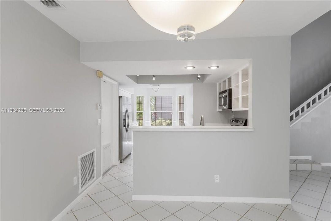 Recently Sold: $559,000 (3 beds, 2 baths, 1582 Square Feet)