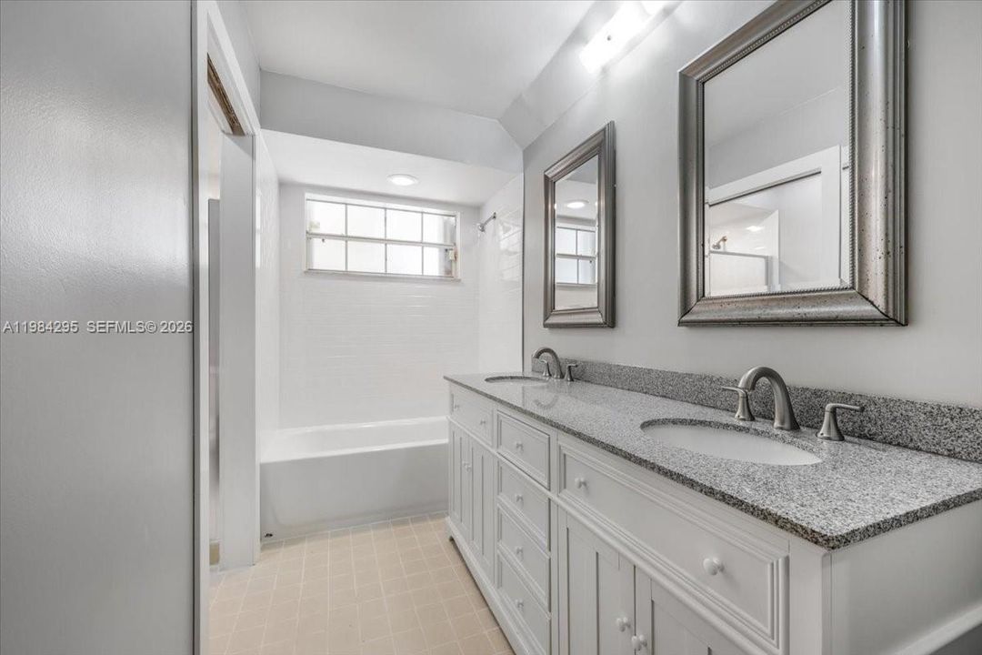 Recently Sold: $559,000 (3 beds, 2 baths, 1582 Square Feet)