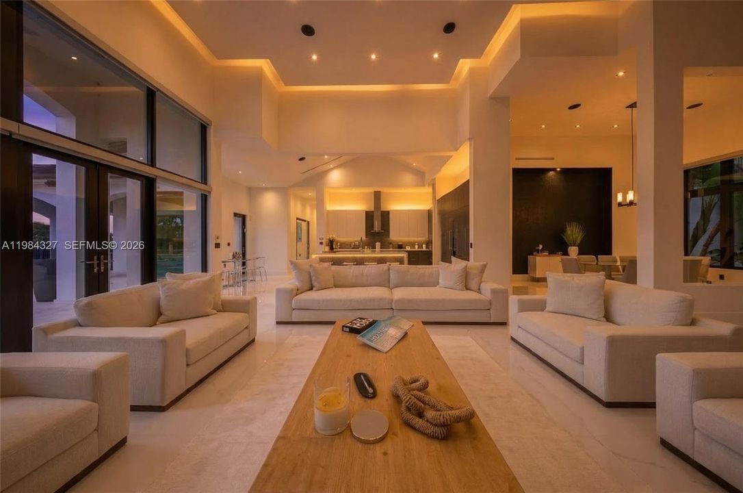 На продажу: $8,500,000 (7 спален, 6 ванн, 7384 Квадратных фут)