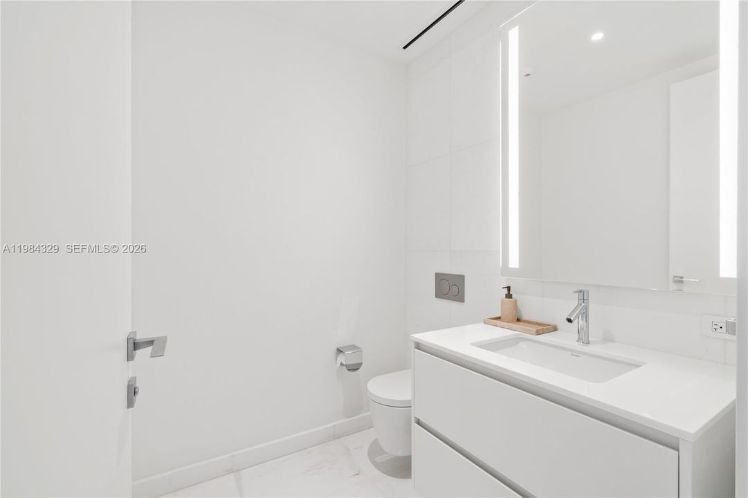 En Renta: $45,000 (5 camas, 5 baños, 3663 Pies cuadrados)