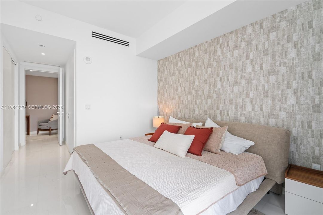 En Renta: $45,000 (5 camas, 5 baños, 3663 Pies cuadrados)