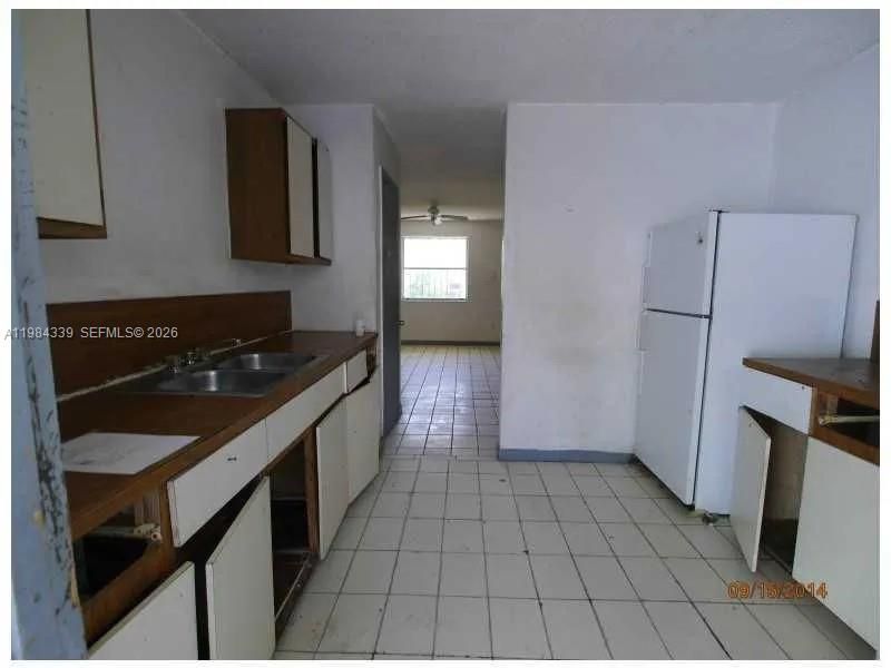 Недавно арендовано: $1,450 (2 спален, 1 ванн, 3720 Квадратных фут)
