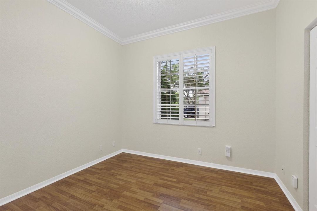 28-web-or-mls-BS1A2282