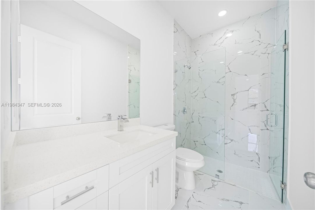 Vendido Recientemente: $258,000 (3 camas, 2 baños, 0 Pies cuadrados)
