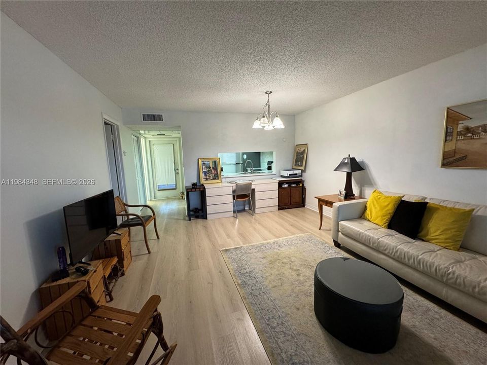 En Venta: $135,000 (1 camas, 1 baños, 730 Pies cuadrados)