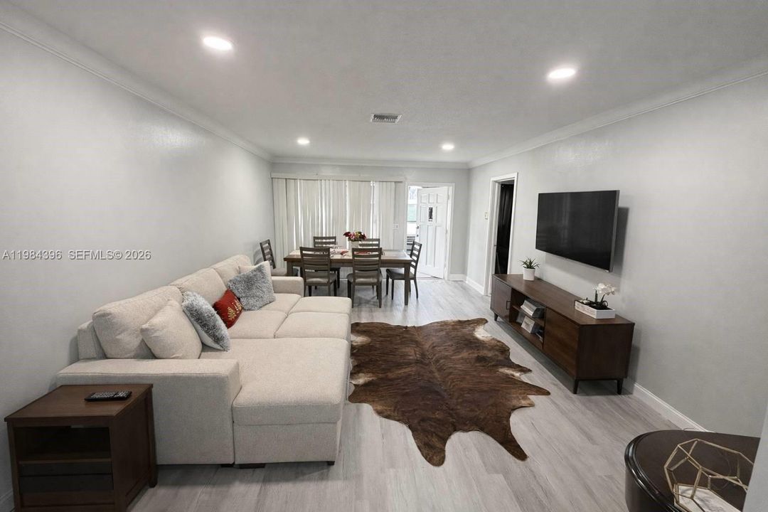 Vendido Recientemente: $899,000 (0 camas, 0 baños, 2582 Pies cuadrados)
