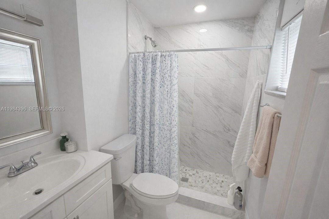 Vendido Recientemente: $899,000 (0 camas, 0 baños, 2582 Pies cuadrados)