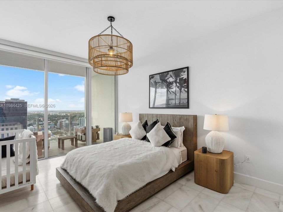 Vendido Recientemente: $4,295,000 (4 camas, 6 baños, 3788 Pies cuadrados)