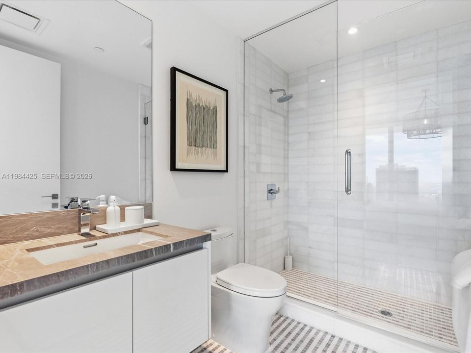 Vendido Recientemente: $4,295,000 (4 camas, 6 baños, 3788 Pies cuadrados)