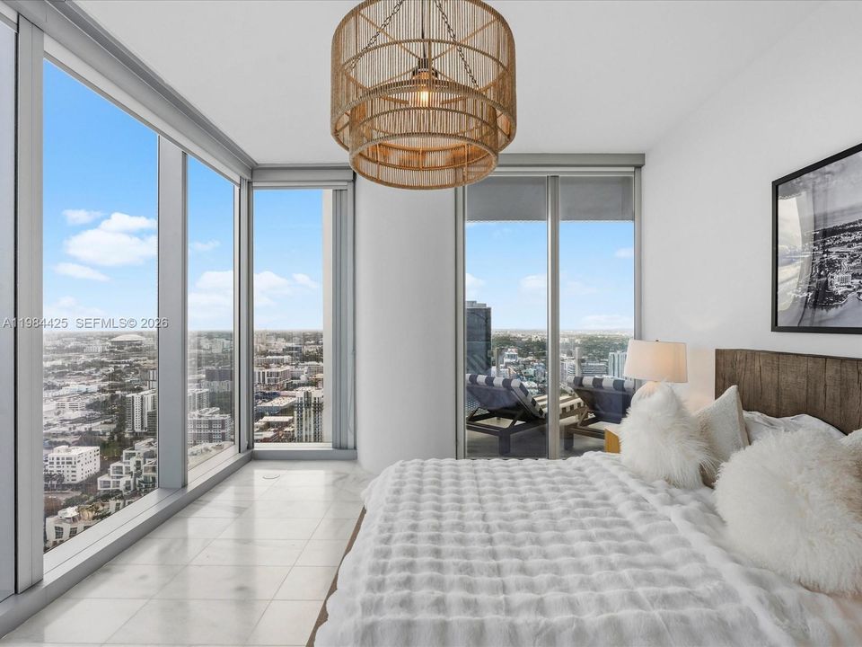 Vendido Recientemente: $4,295,000 (4 camas, 6 baños, 3788 Pies cuadrados)