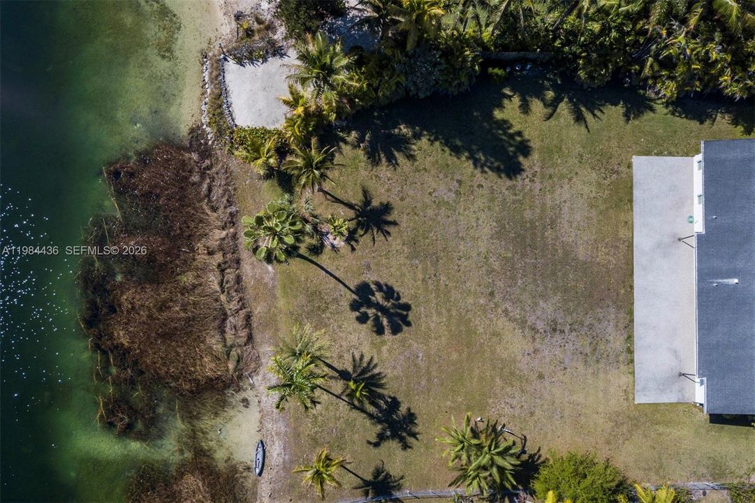 На продажу: $1,699,999 (4 спален, 2 ванн, 1972 Квадратных фут)