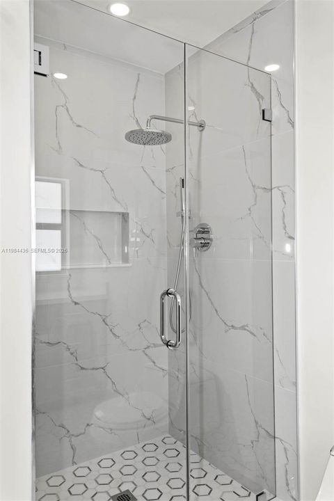 На продажу: $1,699,999 (4 спален, 2 ванн, 1972 Квадратных фут)