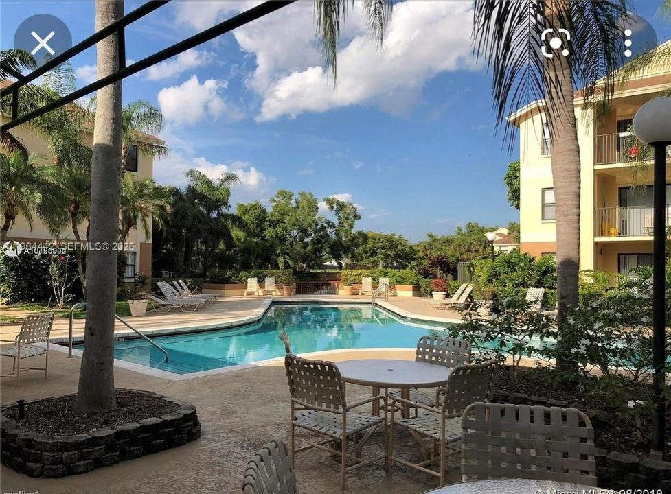 Active With Contract: $169,900 (1 beds, 1 baths, 757 Square Feet)