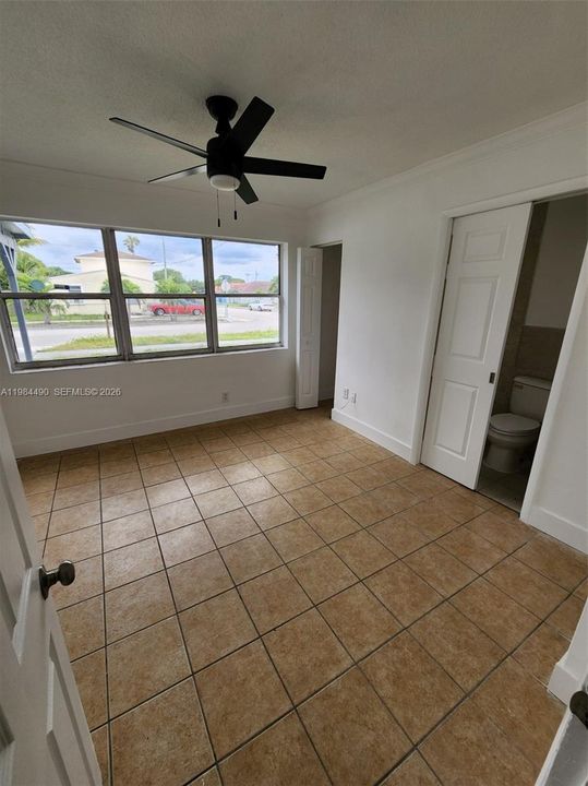 En Renta: $2,550 (4 camas, 2 baños, 1056 Pies cuadrados)