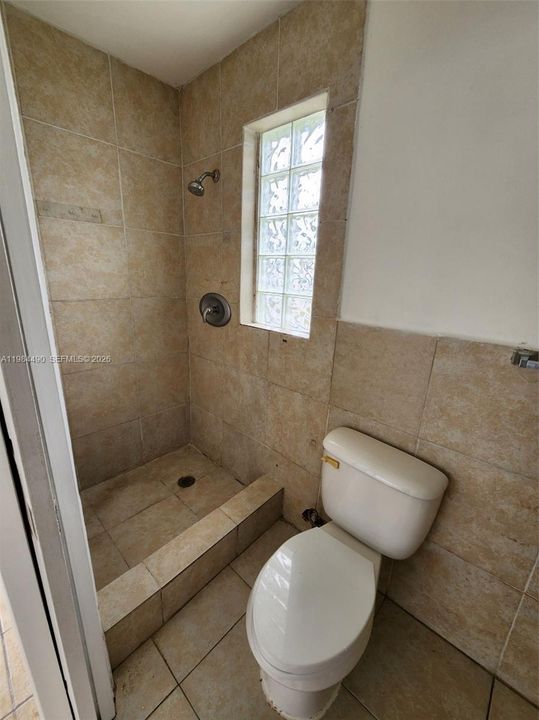 En Renta: $2,550 (4 camas, 2 baños, 1056 Pies cuadrados)