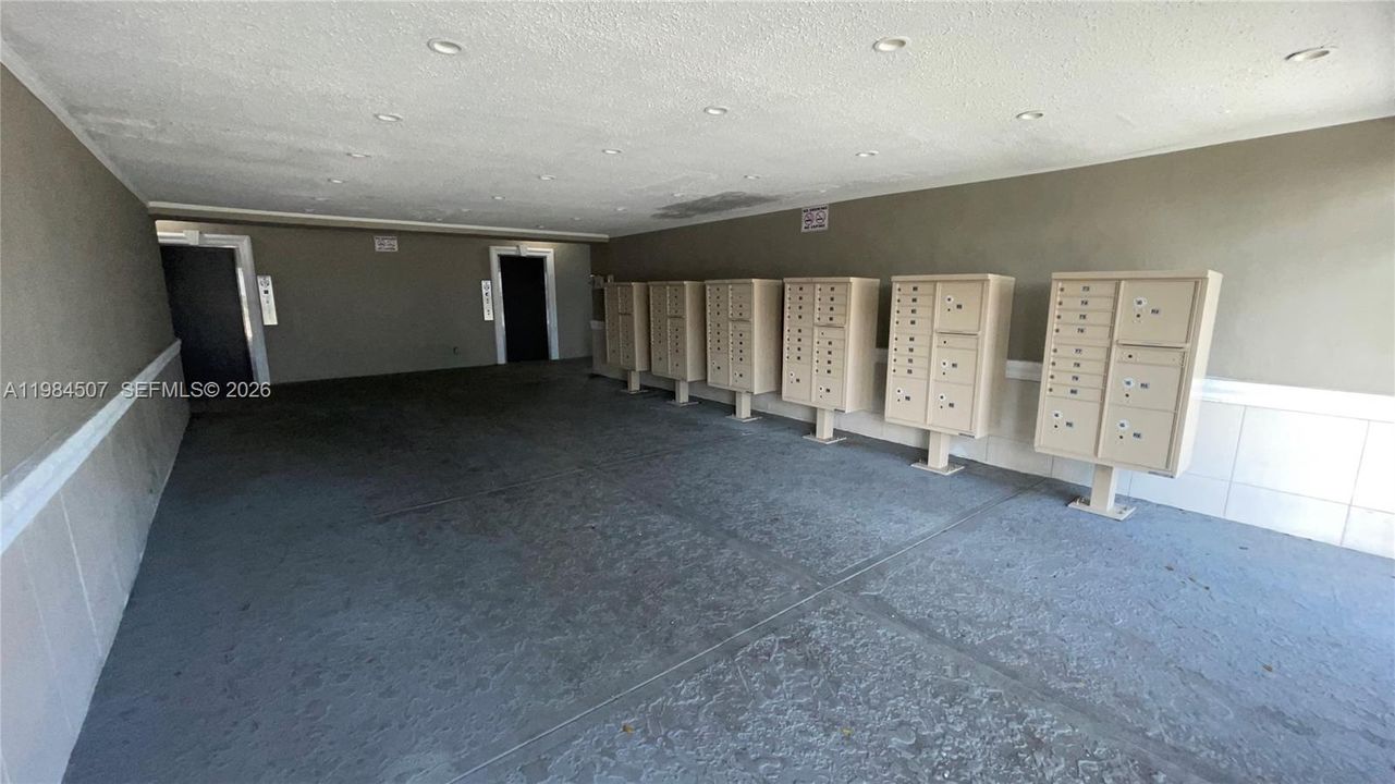 For Sale: $160,000 (2 beds, 2 baths, 1030 Square Feet)