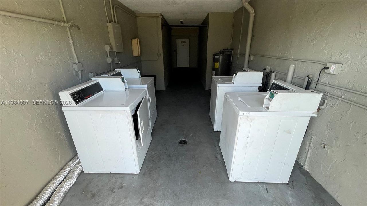 For Sale: $160,000 (2 beds, 2 baths, 1030 Square Feet)