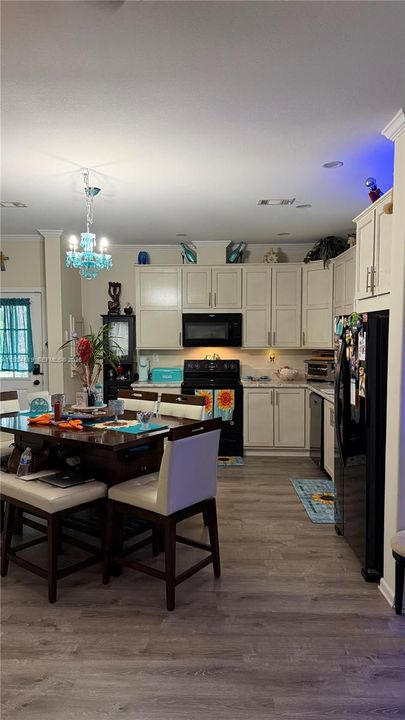 For Rent: $2,500 (3 beds, 2 baths, 0 Square Feet)