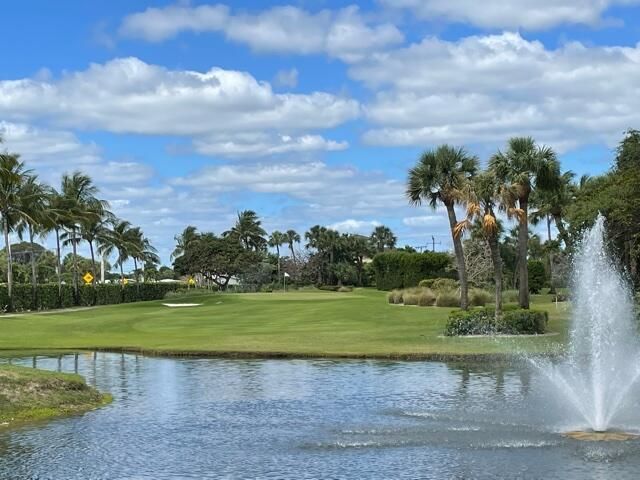 4409 16th hole