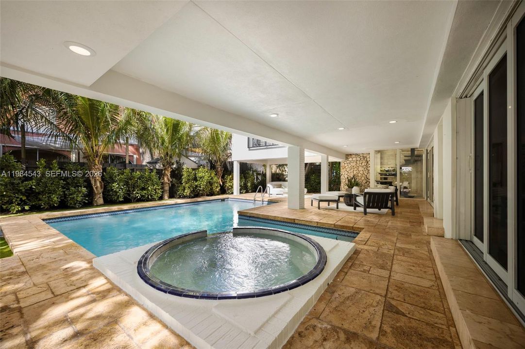 For Sale: $2,795,000 (4 beds, 4 baths, 2353 Square Feet)