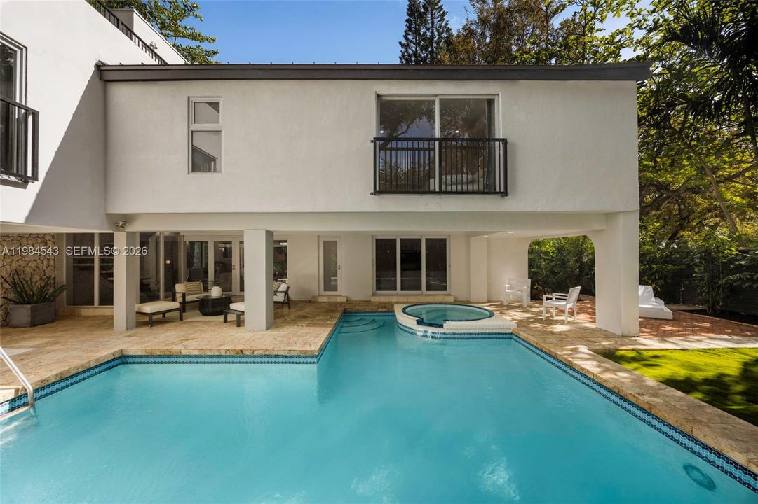 For Sale: $2,795,000 (4 beds, 4 baths, 2353 Square Feet)