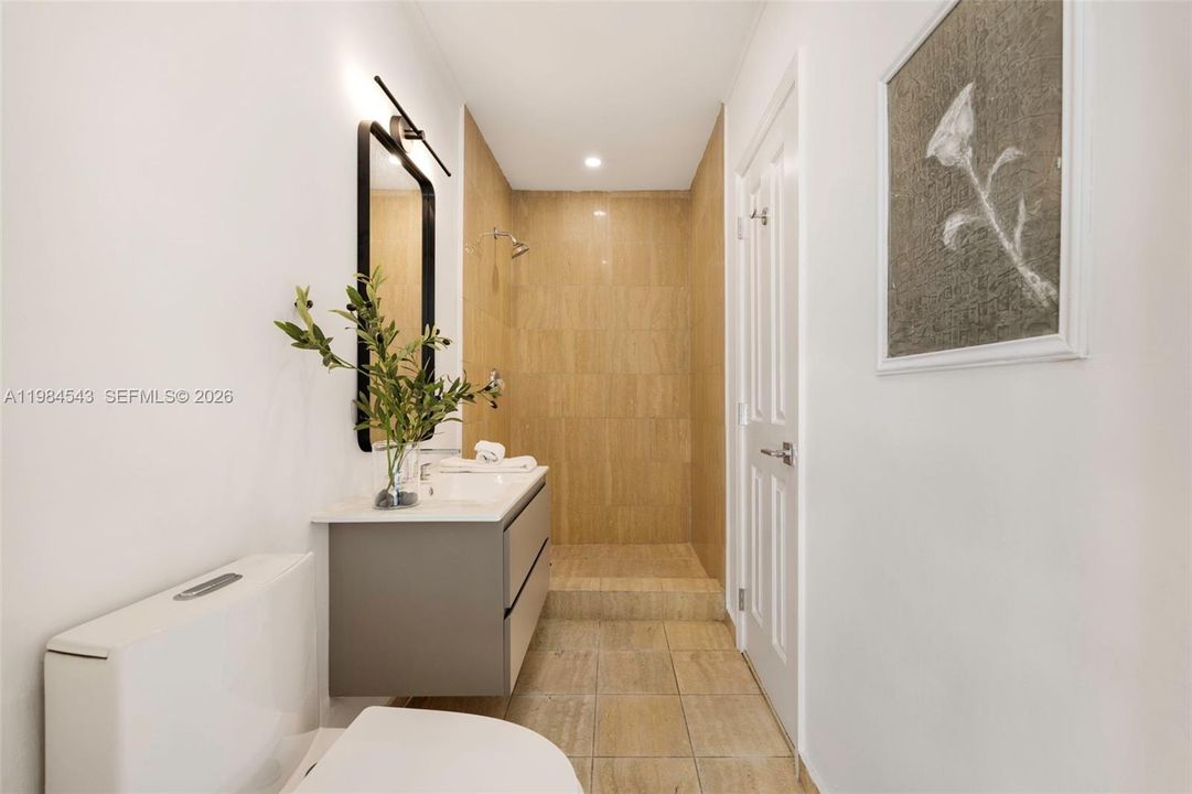 For Sale: $2,795,000 (4 beds, 4 baths, 2353 Square Feet)