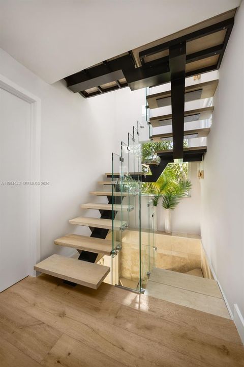 For Sale: $2,795,000 (4 beds, 4 baths, 2353 Square Feet)
