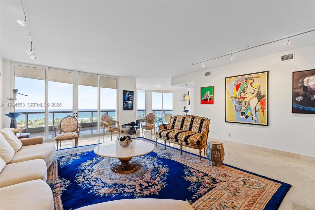For Sale: $2,900,000 (5 beds, 4 baths, 4169 Square Feet)