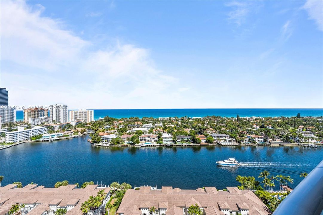 For Sale: $2,900,000 (5 beds, 4 baths, 4169 Square Feet)