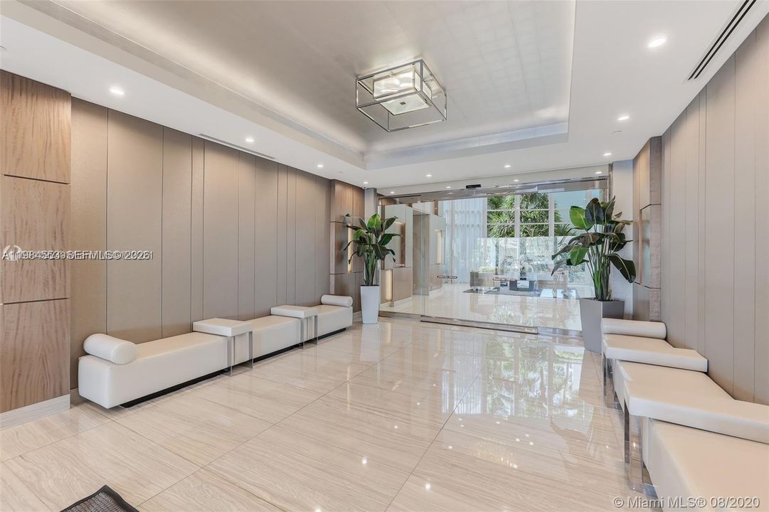 For Sale: $2,900,000 (5 beds, 4 baths, 4169 Square Feet)
