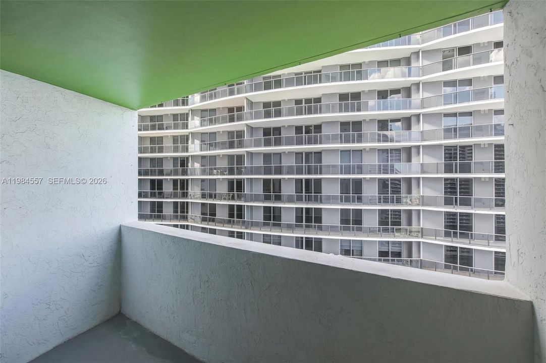 Recientemente alquilado: $3,315 (1 camas, 1 baños, 827 Pies cuadrados)