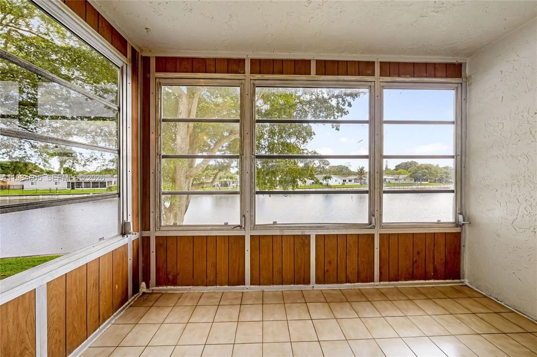 For Sale: $64,900 (1 beds, 1 baths, 750 Square Feet)